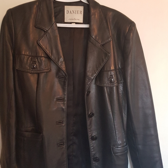 Leather jacket - Picture 1 of 5